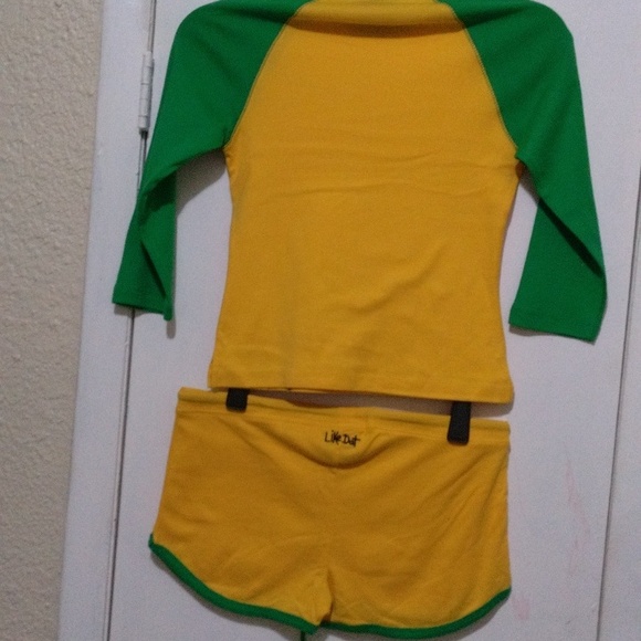 Two piece short set - Picture 5 of 8